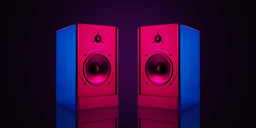 Studio Monitors in Pink and Blue color.