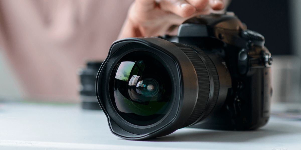 camera-on-a-table