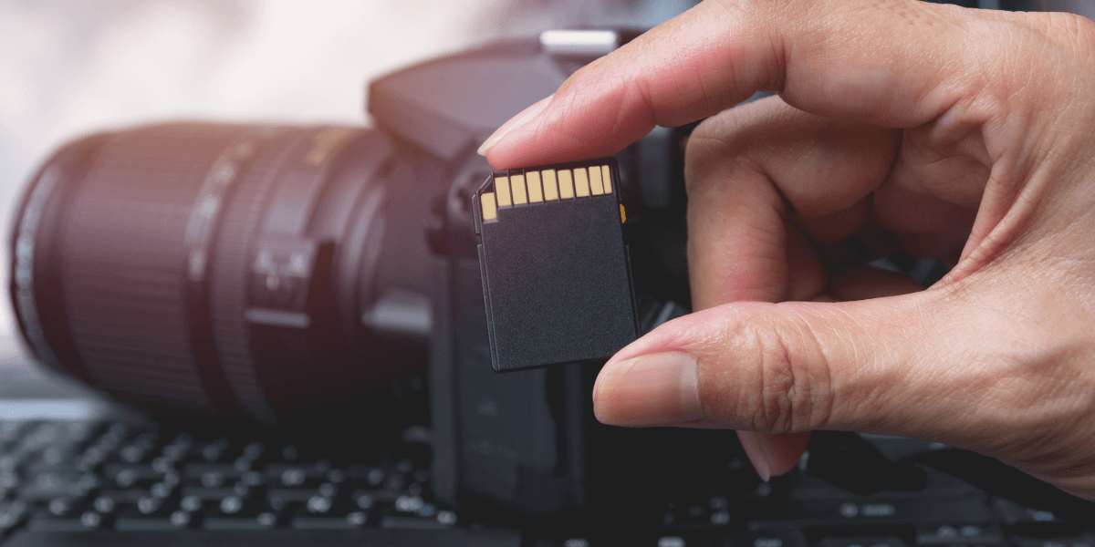 memory-card-with-camera